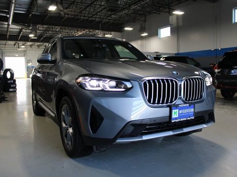 Used 2023 BMW X3 xDrive30i w/ Premium Package image 4