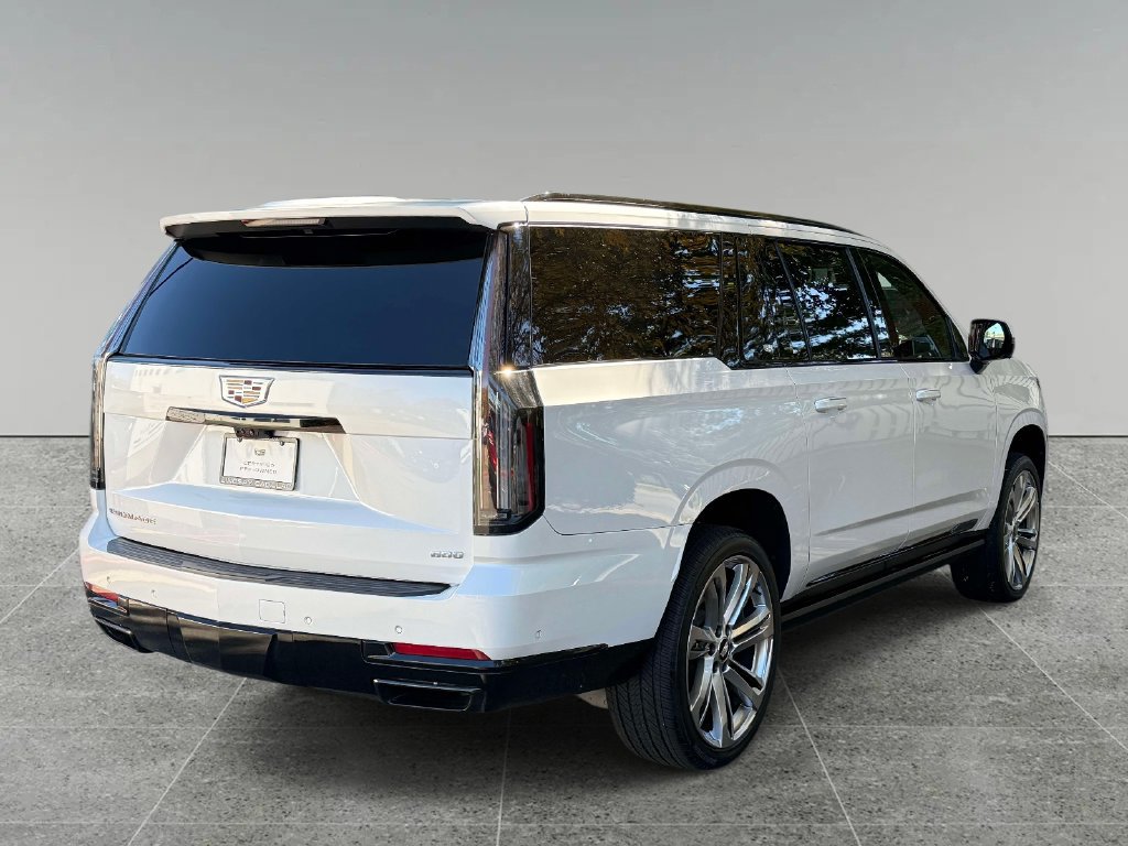 Used 2025 Cadillac Escalade ESV Sport w/ Touring Package AWD/4WD image 10