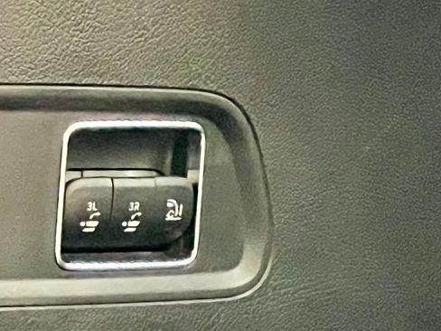 Used 2022 Mercedes-Benz GLS 450 4MATIC image 12