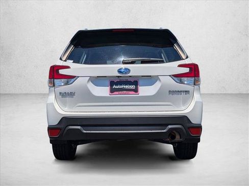 Used 2023 Subaru Forester Premium AWD/4WD image 7