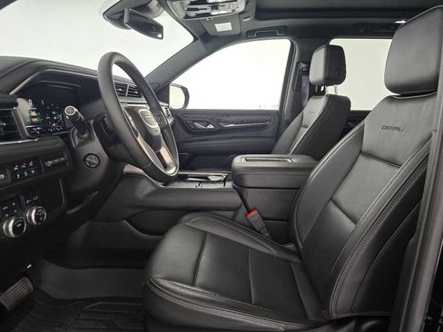 Used 2024 GMC Yukon Denali image 22