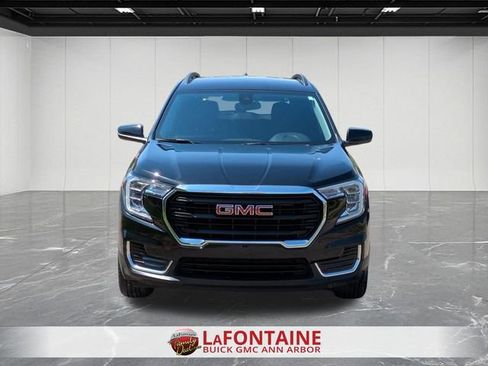 Certified 2023 GMC Terrain SLE w/ Driver Convenience Package FWD image 8