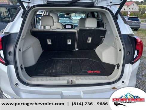 Used 2022 GMC Terrain Denali w/ LPO, Floor Liner Package image 27