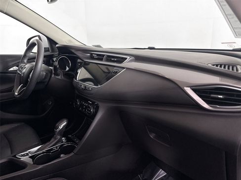 Used 2022 Buick Encore GX Essence w/ Experience Buick Package image 41
