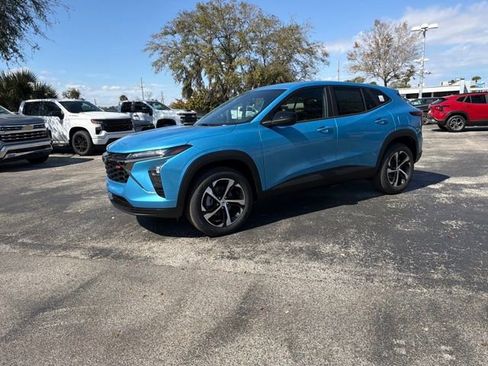 New 2026 Chevrolet Trax RS image 2