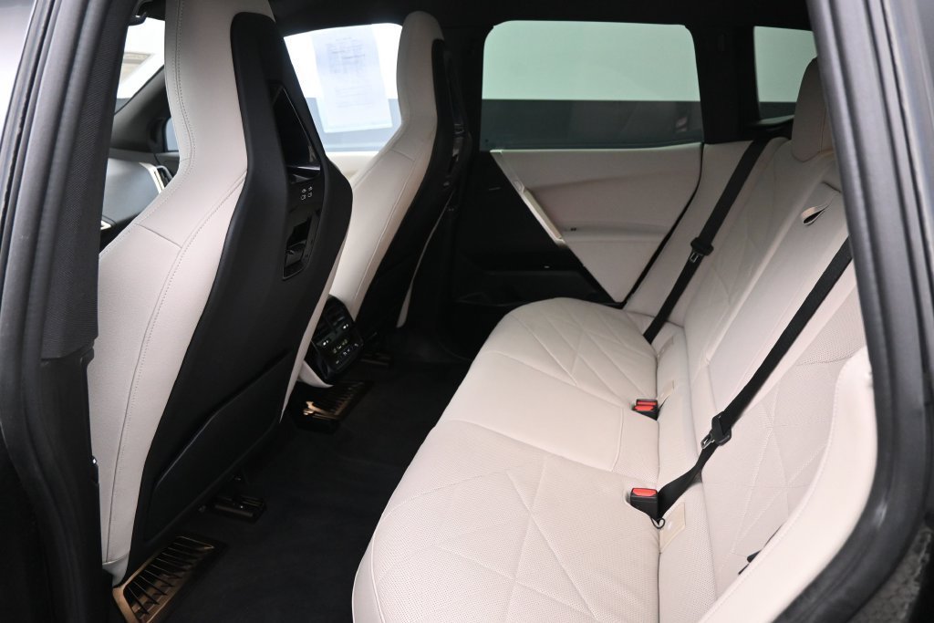 Used 2022 BMW iX xDrive50 w/ Premium Package AWD/4WD image 26