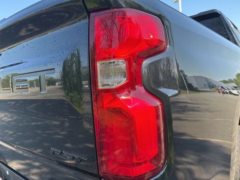 Used 2023 Chevrolet Silverado 1500 RST w/ Convenience Package II AWD/4WD image 45
