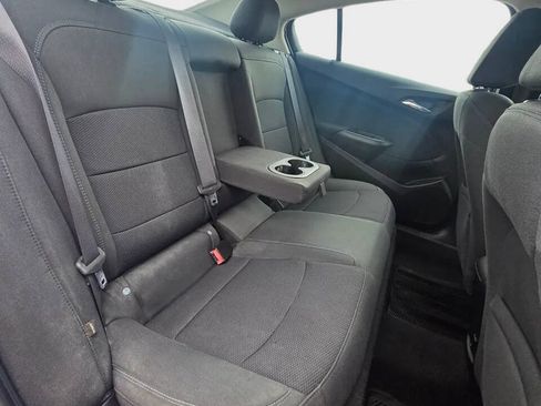 Used 2017 Chevrolet Cruze LT FWD image 14