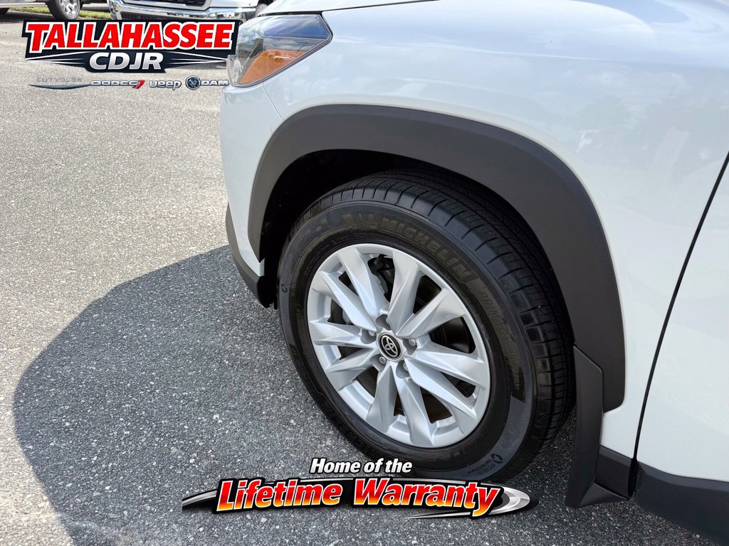 Used 2024 Toyota Corolla Cross LE FWD image 17
