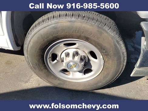 Used 2024 Chevrolet Express 2500 w/ Driver Convenience Package image 12