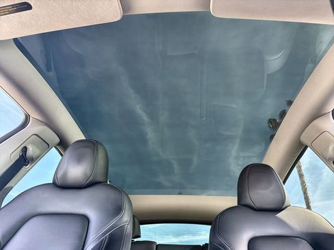 Used 2023 Tesla Model Y Long Range image 16