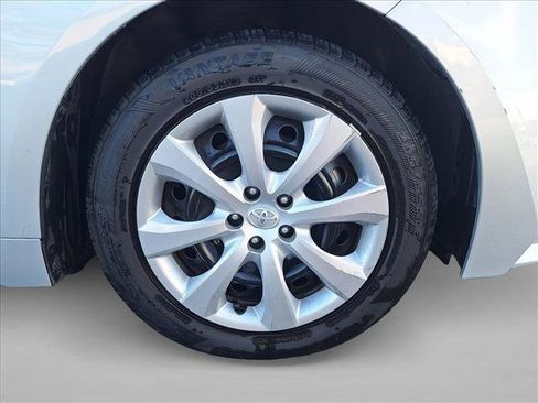 Certified 2024 Toyota Corolla LE image 21