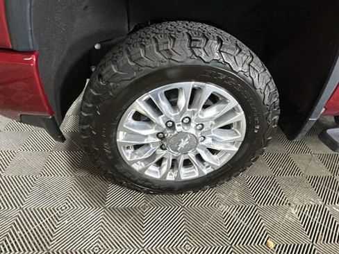 Used 2020 Chevrolet Silverado 2500 High Country w/ Z71 Off-Road Package AWD/4WD image 9