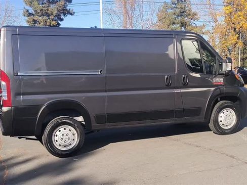 Used 2022 RAM ProMaster 3500 w/ Advanced Safety Group image 9