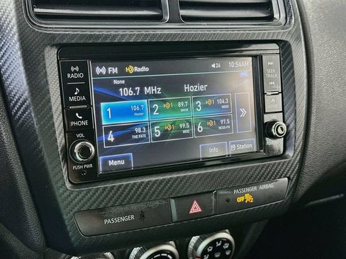 Used 2025 Mitsubishi Outlander Sport AWD image 17