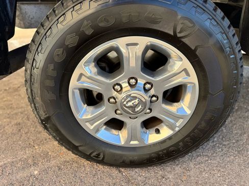 Used 2023 RAM 2500 Big Horn w/ Level 1 Equipment Group image 8