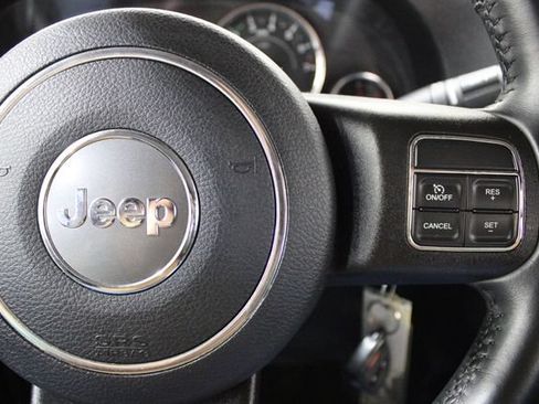 Used 2016 Jeep Wrangler Sport w/ Quick Order Package 24S AWD/4WD image 38