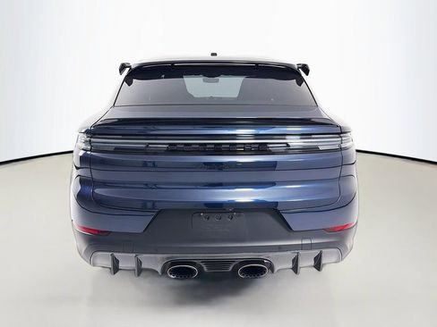 Certified 2025 Porsche Cayenne Turbo GT image 11