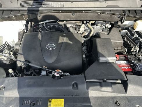 Used 2019 Toyota Highlander Limited Platinum image 21