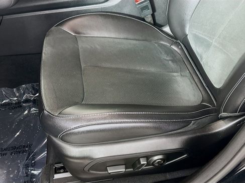 Certified 2024 Jeep Grand Cherokee Altitude image 30