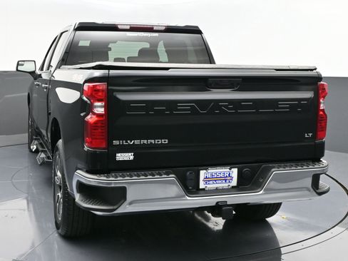 Used 2022 Chevrolet Silverado 1500 LT image 2