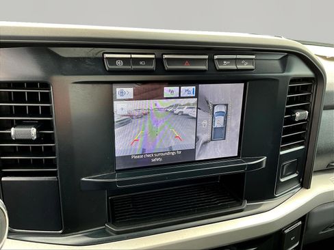 Used 2023 Ford F350 XLT w/ 360-Degree Camera Package AWD/4WD image 12