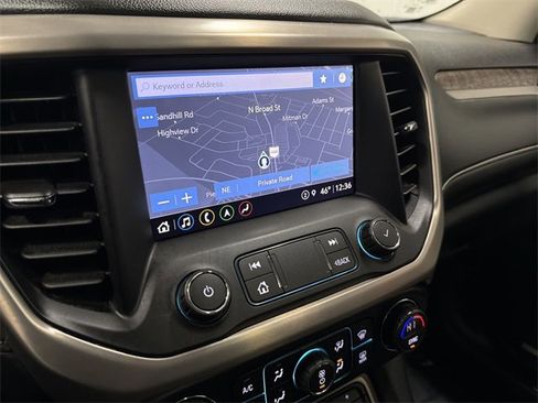 Used 2021 GMC Acadia Denali w/ Denali Technology Package image 29