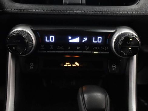 Used 2024 Toyota RAV4 XLE FWD image 11