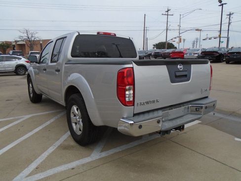 Used 2013 Nissan Frontier SV w/ SV Value Truck Pkg image 5