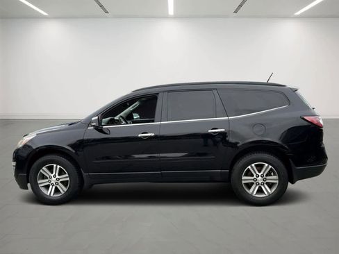 Used 2017 Chevrolet Traverse LT AWD/4WD image 2