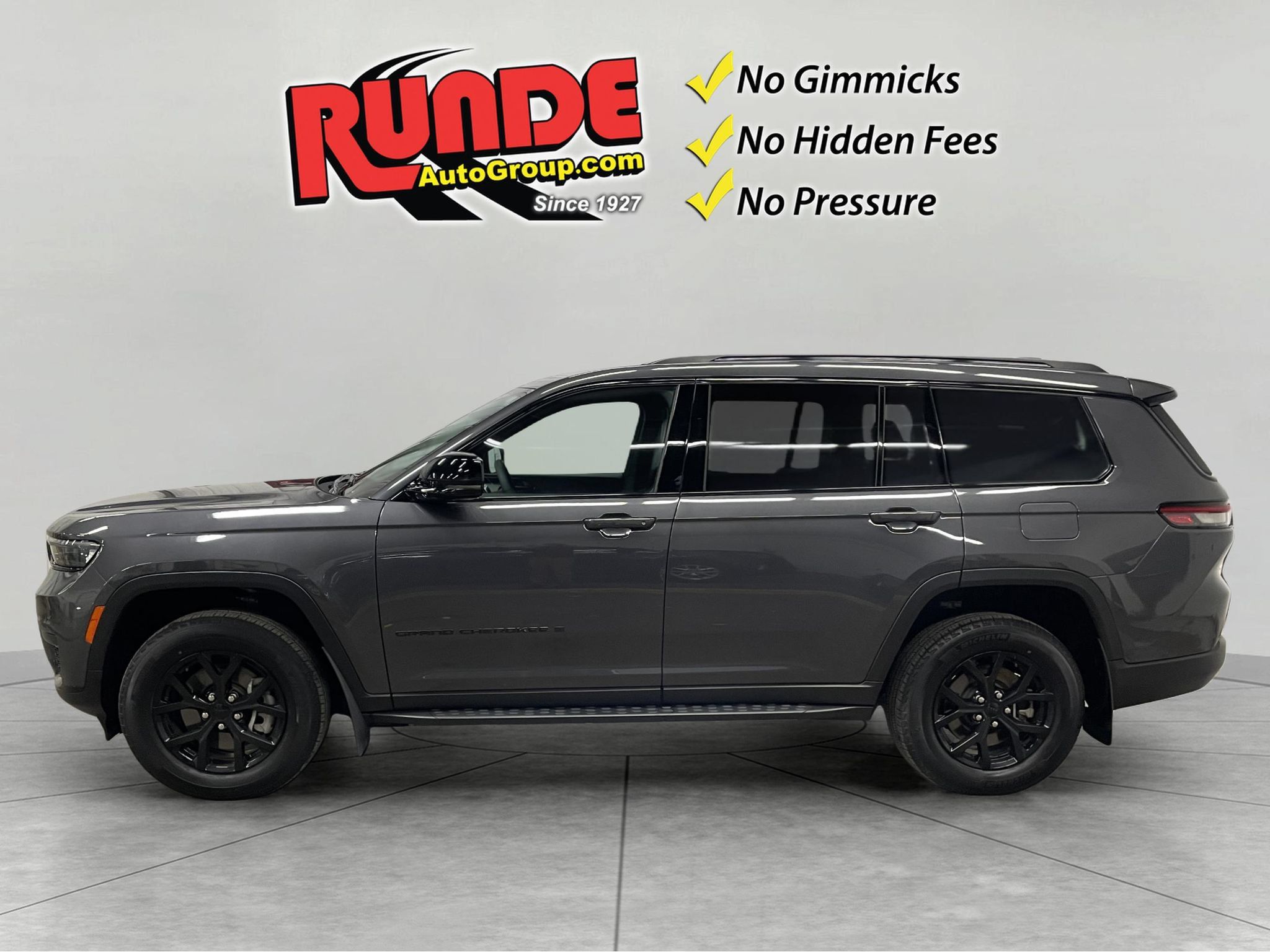 Used 2024 Jeep Grand Cherokee L Laredo AWD/4WD image 2