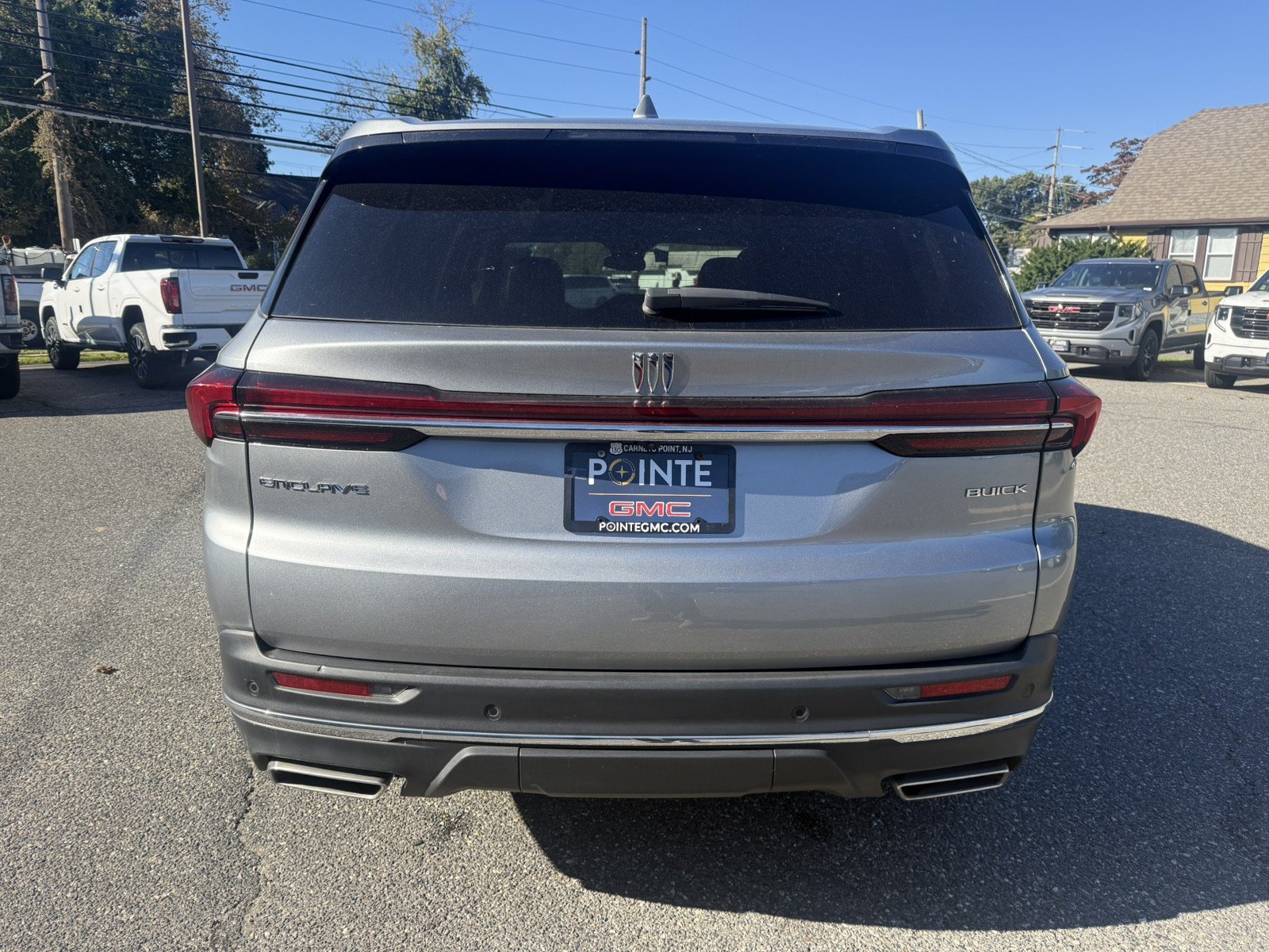 Used 2025 Buick Enclave Preferred FWD image 4