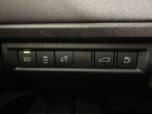 Used 2025 Toyota Camry LE FWD image 30