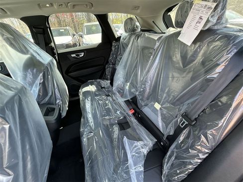 New 2025 Volvo XC60 B5 Core w/ Protection Package Premier image 13