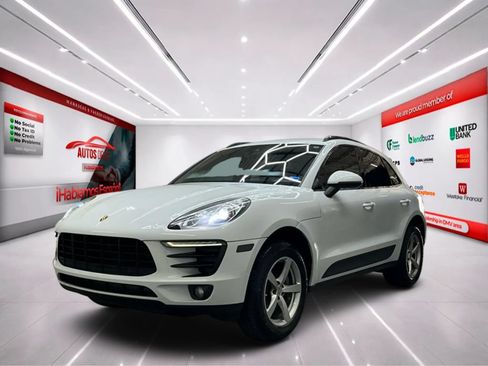 Used 2017 Porsche Macan AWD/4WD image 3