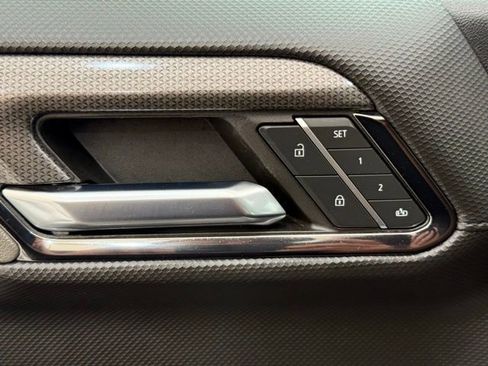 Used 2024 Chevrolet Silverado 1500 ZR2 image 24