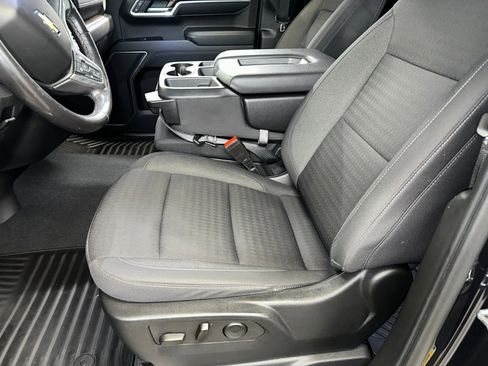 Certified 2022 Chevrolet Silverado 1500 LT image 2