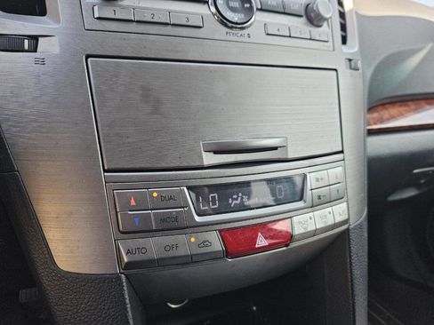 Used 2010 Subaru Outback 3.6R Limited w/ Protection Package 1A image 19