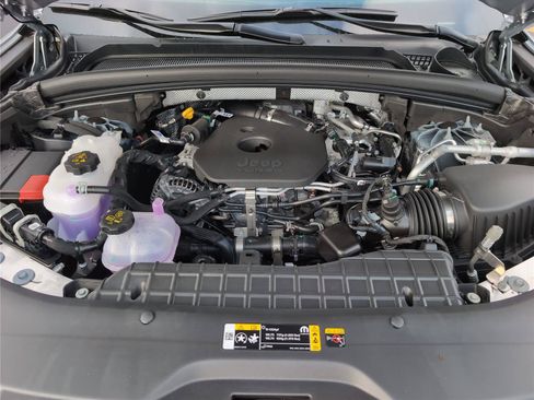 New 2026 Jeep Grand Cherokee Altitude RWD image 15