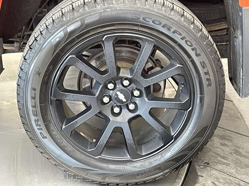 Used 2019 Chevrolet Colorado LT w/ Colorado RST Special Edition AWD/4WD image 12