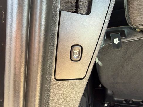 Used 2019 Dodge Grand Caravan GT FWD image 38