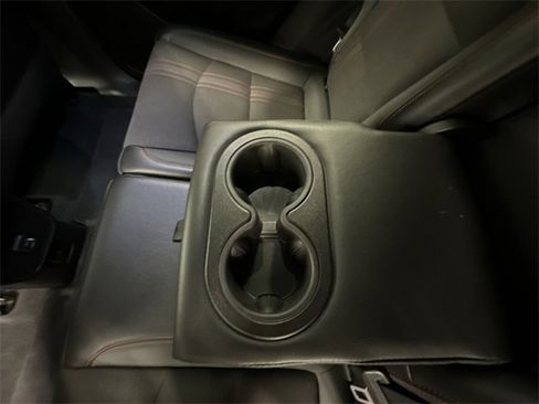 Used 2022 Chevrolet Equinox RS w/ Infotainment Package image 21