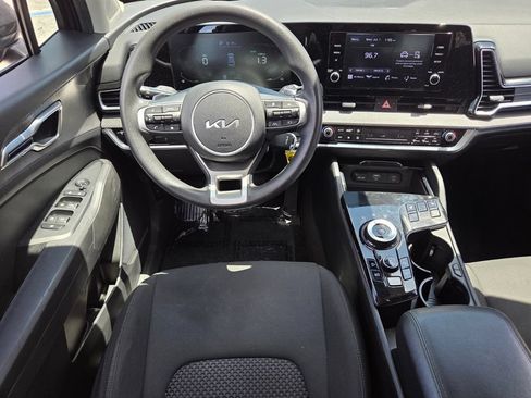Used 2023 Kia Sportage LX AWD/4WD image 12