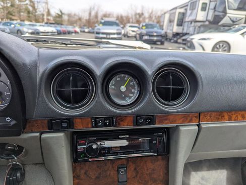 Used 1987 Mercedes-Benz 560 SL image 21
