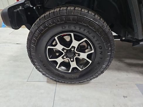 Used 2021 Jeep Wrangler Unlimited Rubicon image 25