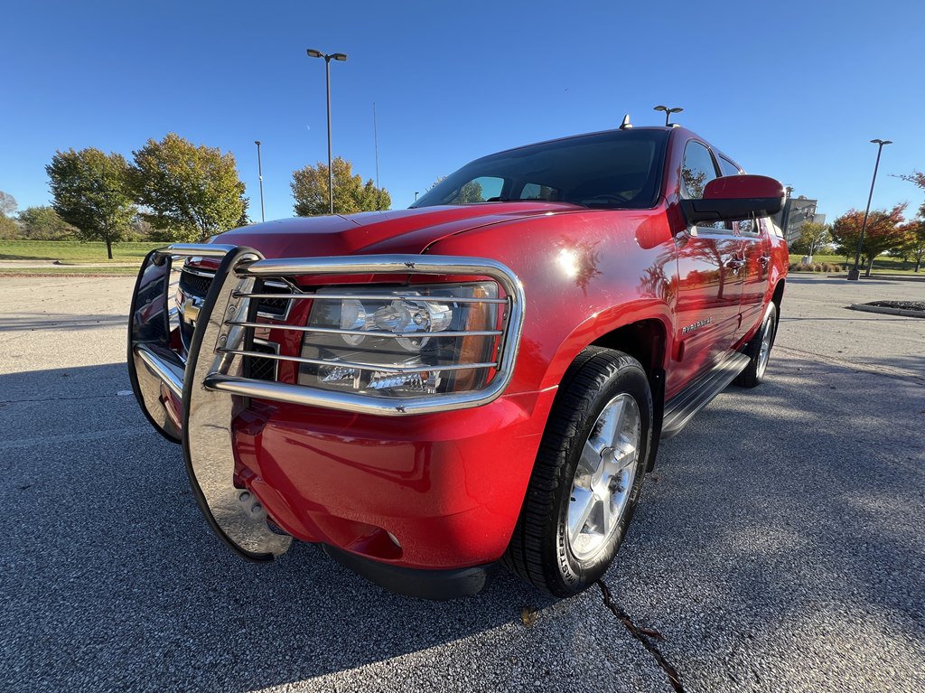 Used 2011 Chevrolet Avalanche LT AWD/4WD image 1