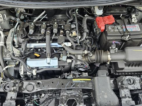 New 2025 Nissan Versa SR w/ Trunk Package image 19