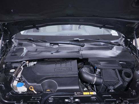 Used 2018 Jaguar E-PACE S image 24