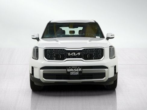 Used 2023 Kia Telluride EX w/ EX Captain's Chair Package AWD/4WD image 8