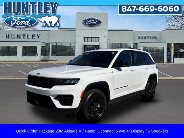 Used 2024 Jeep Grand Cherokee Altitude AWD/4WD image 1